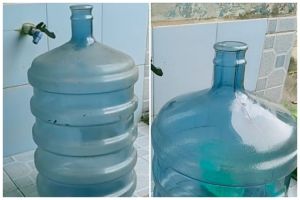 Tanpa larutan sitrun, ini cara mudah hilangkan lumut di bagian dalam galon air minum