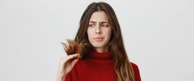 Hanya pakai 2 bahan alami, ini cara lembutkan rambut yang patah dan bercabang akibat diwarnai