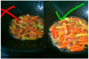 Tanpa perlu dipotong-potong, ini trik menggoreng cabai rawit agar matang merata dan tidak meletus