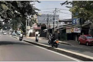 11 Potret kocak orang di pinggir jalan ini kelakuannya absurd abis, bikin geleng kepala