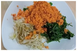 Trik bikin urap sayur agar terasa enak, legit, dan tidak mudah basi