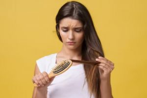 Tanpa perawatan mahal di salon, ini cara merawat rambut rapuh agar bebas patah pakai 1 jenis buah