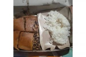 Lihatnya udah eneg apalagi makannya, 11 potret kocak makanan asal campur ini bikin geleng kepala