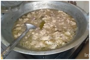 Gurih maksimal dan antibau prengus, begini trik bikin kaldu daging dari tetelan sapi