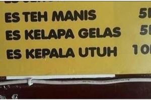 13 Potret kocak spanduk pedagang es kelapa muda ini tulisannya salah tapi bikin ketawa