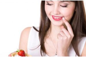 Nggak cuma jadi makanan, ini 9 kelebihan strawberry untuk kesehatan kulit