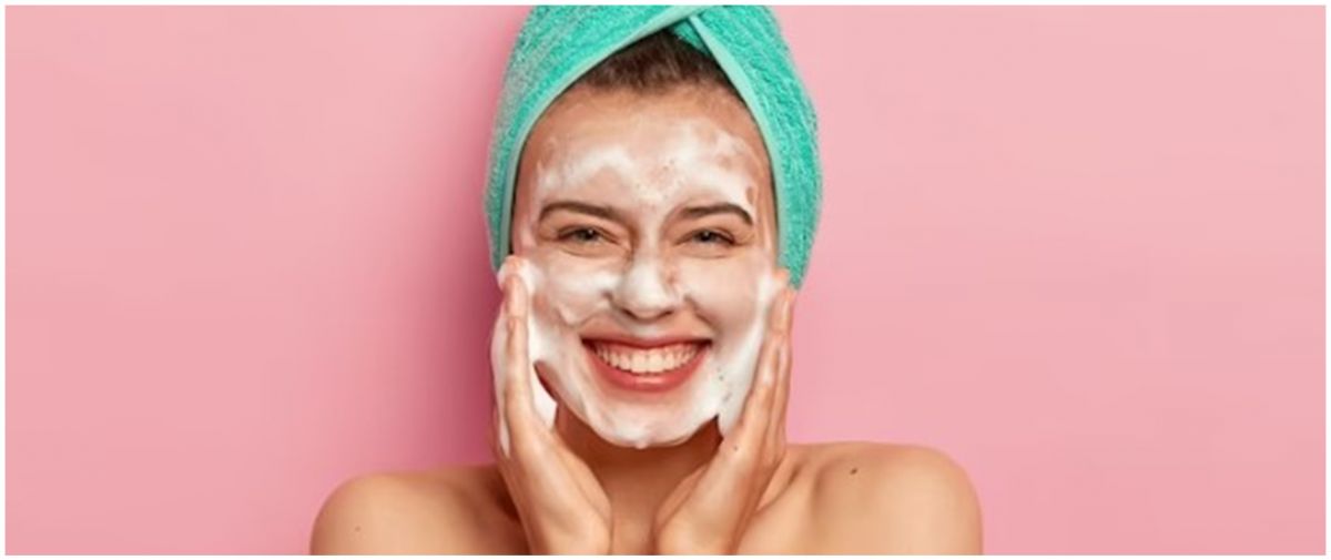 9 Rekomendasi facial wash untuk kulit kombinasi harga mulai Rp 20