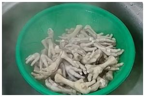 Trik mengolah ceker ayam agar lebih gurih dan terbebas dari lendir cuma pakai 1 bahan dapur