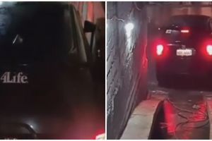 Carport unik untuk parkir mobil di lahan terbatas ini cocok untuk yang tinggal di gang sempit