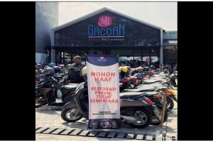 11 Potret kocak spanduk restoran ini tulisannya nggak sesuai dengan keadaan, bikin terkecoh