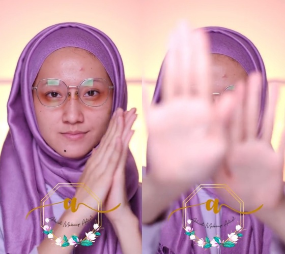 Wanita mirip Jaemin NCT ini dirias MUA dengan look soft glam, kecantikannya unreal pol