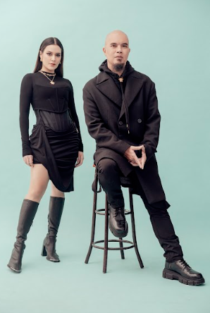 Kolaborasi dengan Raisa lewat single Biar Menjadi Kenangan, Ahmad Dhani sebut “DUET BEAUTY & THE BEST”