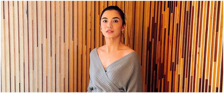 Tanpa kuas atau sponge, begini trik bikin makeup natural tetap flawless ala Chelsea Olivia