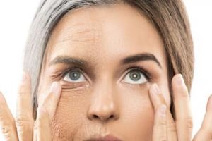 Tak perlu perawatan mahal, ini cara mengatasi keriput di wajah pakai masker botoks dari 2 jenis buah