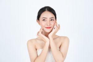 Solusi dapatkan glass skin bak wanita Korea cuma dengan 3 bahan dapur, kulit bebas noda membandel