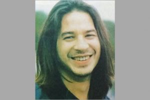 11 Potret seleb ganteng era 90-an ini mudanya berambut gondrong, Andy Rif disebut lelaki cantik