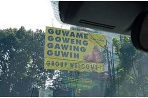 11 Tulisan lucu jualan makanan ini sok imut banget, dari goyengan sampai bubul cumcum