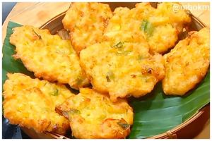 Tanpa baking soda, begini cara bikin dadar jagung yang renyah dan tak menyerap banyak minyak