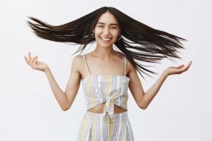 Nggak perlu treatment keratin mahal, trik agar rambut panjang dan kuat ini cuma pakai 2 bahan dapur