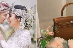 Disindir Dewi Perssik nikah pakai duit istri, ini 9 potret seserahan pernikahan Angga Wijaya