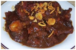 Tanpa dimasak berjam-jam, ini cara praktis bikin semur daging sapi yang empuk & bumbu meresap sempurna