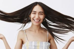 Trik memanjangkan rambut ini cuma butuh 1 jenis bumbu dapur, autolebat dan antirontok