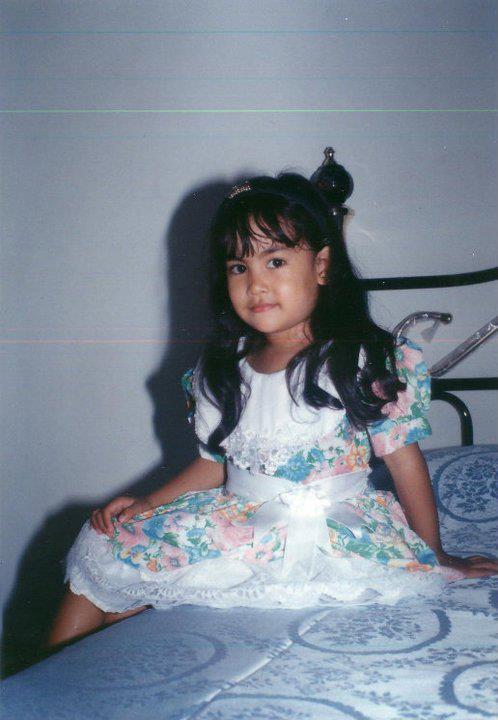 Bocah imut ini gedenya tenar jadi anggota girlband Tanah Air, kini hijrah dan geluti bisnis fesyen