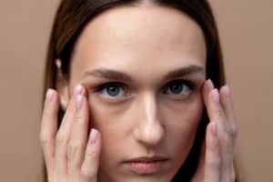 Bantu cegah dark circle, ini cara mengatasi kulit kusam area mata pakai 1 jenis sumber protein