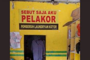 11 Singkatan di spanduk ini kepanjangannya mindblowing, penulisnya nyeleneh bin kreatif