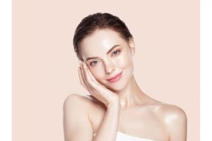 Jadi mulus bak kulit bayi, ini trik mudah pudarkan pori-pori besar di wajah dengan 1 jenis minuman