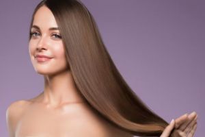 Tumbuh lebat dan berkilau alami, ini cara merawat rambut panjang yang rapuh pakai 1 bahan pemanis