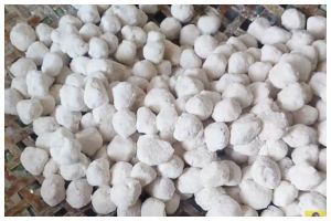 Tanpa perlu ditimbang, ini trik mencetak cimol agar bentuknya bulat mulus dan berukuran sama rata