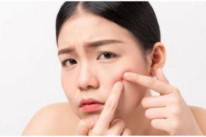 Trik agar jerawat nggak balik lagi pakai face wash dari 1 bahan lalapan, bikin wajah auto bersih