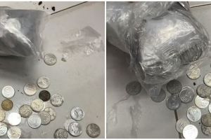 Momen pria buka bungkus uang receh hasil menukar ini bikin ngelus dada, diduga modus baru penipuan