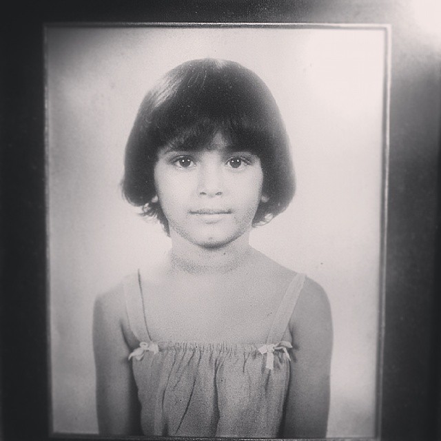 Gadis di cover majalah bareng Enno Lerian ini dulunya penyanyi top 70-an, kini pilih jadi politisi