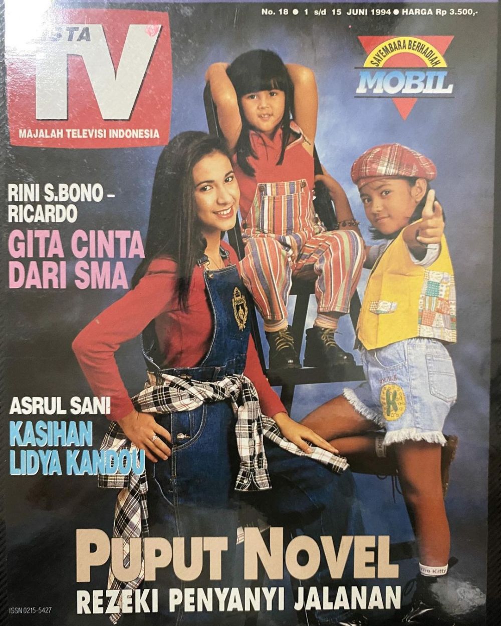 Gadis di cover majalah bareng Enno Lerian ini dulunya penyanyi top 70-an, kini pilih jadi politisi