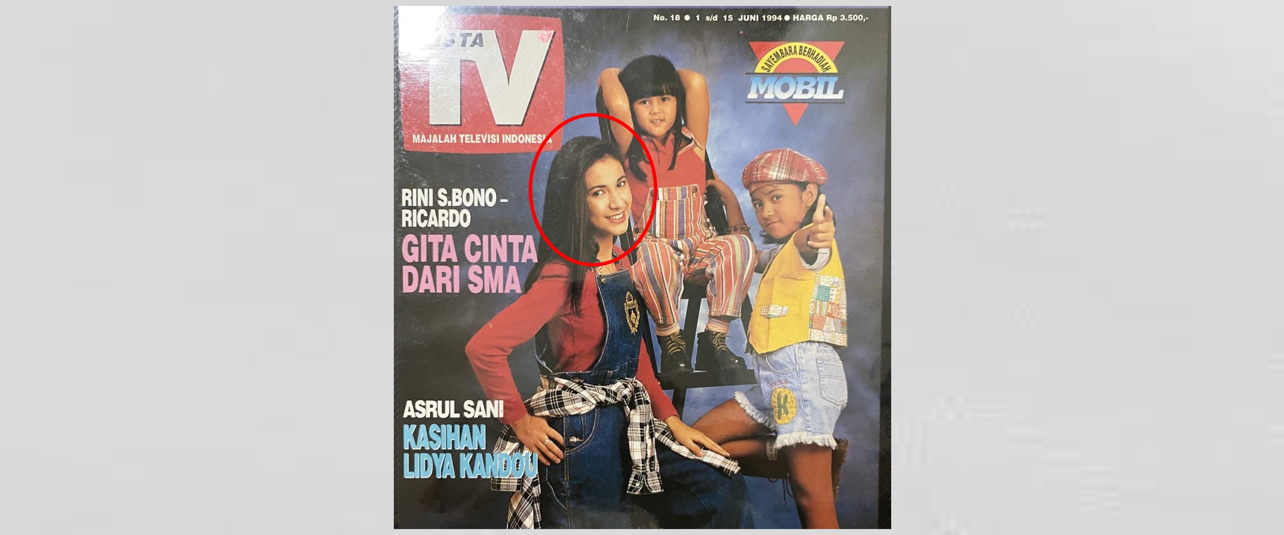 Gadis di cover majalah bareng Enno Lerian ini dulunya penyanyi top 70-an, kini pilih jadi politisi