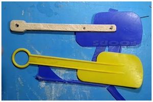 Nggak perlu beli baru, ini cara menyulap tutup toples jadi spatula plastik estetik