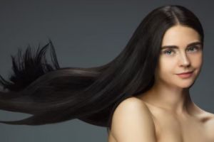 Tak perlu semir, ini cara hitamkan uban dan rambut kemerahan akibat sinar matahari pakai 1 jenis daun