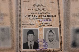 Berawal cinlok, 11 potret kemesraan Cindy Fatikasari & Tengku Firmansyah dulu hingga 25 tahun nikah