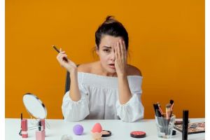 Trik kurangi minyak di wajah pakai masker dari 1 bubuk minuman, makeup nempel seharian tanpa primer