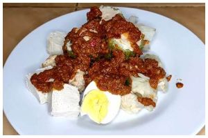 Tanpa pakai tepung apa pun, ini cara mudah bikin siomay ayam yang padat dan tetap kenyal