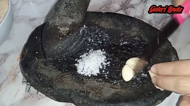 Bukan pakai garam, ini cara mudah menyimpan tempe agar tidak busuk dan tetap enak hingga sebulan