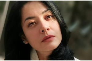 Bebas garis halus dan kerutan di usia 45 tahun, intip trik Lulu Tobing menjaga kecantikan kulit