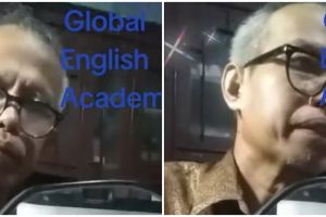 Cara pria tua mengajar bahasa Inggris sambil live TikTok ini nggak biasa, peralatannya bikin kagum