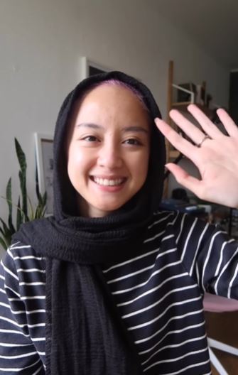 Unggah tutorial makeup malah dituding cari sensasi, warna rambut Gita Savitri bikin salfok warganet