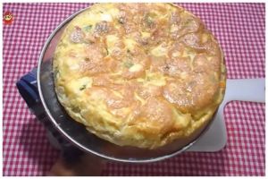 Trik bikin telur dadar tebal, antikempis, dan tetap mengembang meski dingin tanpa air dan tepung