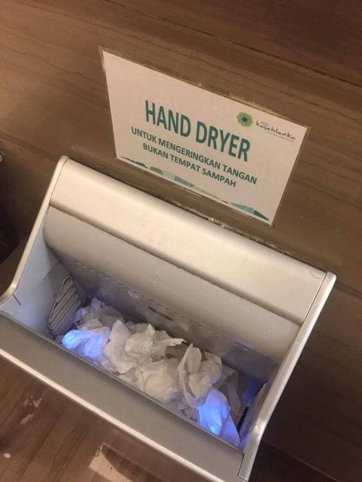 11 Potret kocak ini bukti kalau warga +62 darurat membaca, mau heran tapi lucu