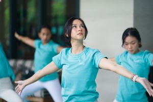 Pristine 8.6+ mengajak ribuan orang ikutan yoga gratis dalam aksi Bergerak Lebih Baik