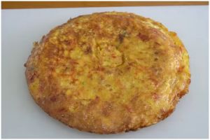 Cukup tambah 1 bahan, ini trik membuat telur dadar semakin tebal dan antikempis tanpa tepung dan air